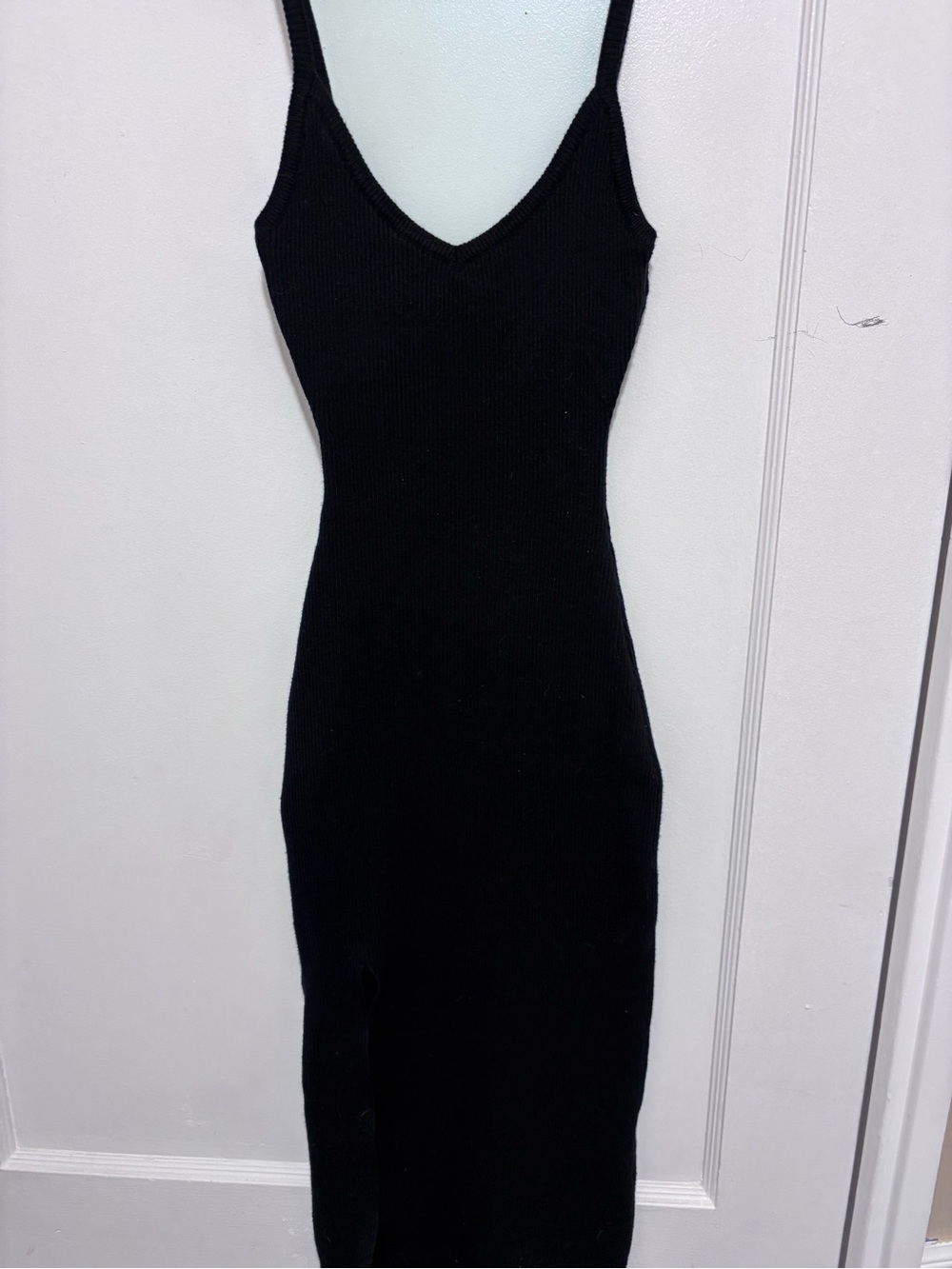 Windsor Black Ribbed V-Neck Midi Slip Dress